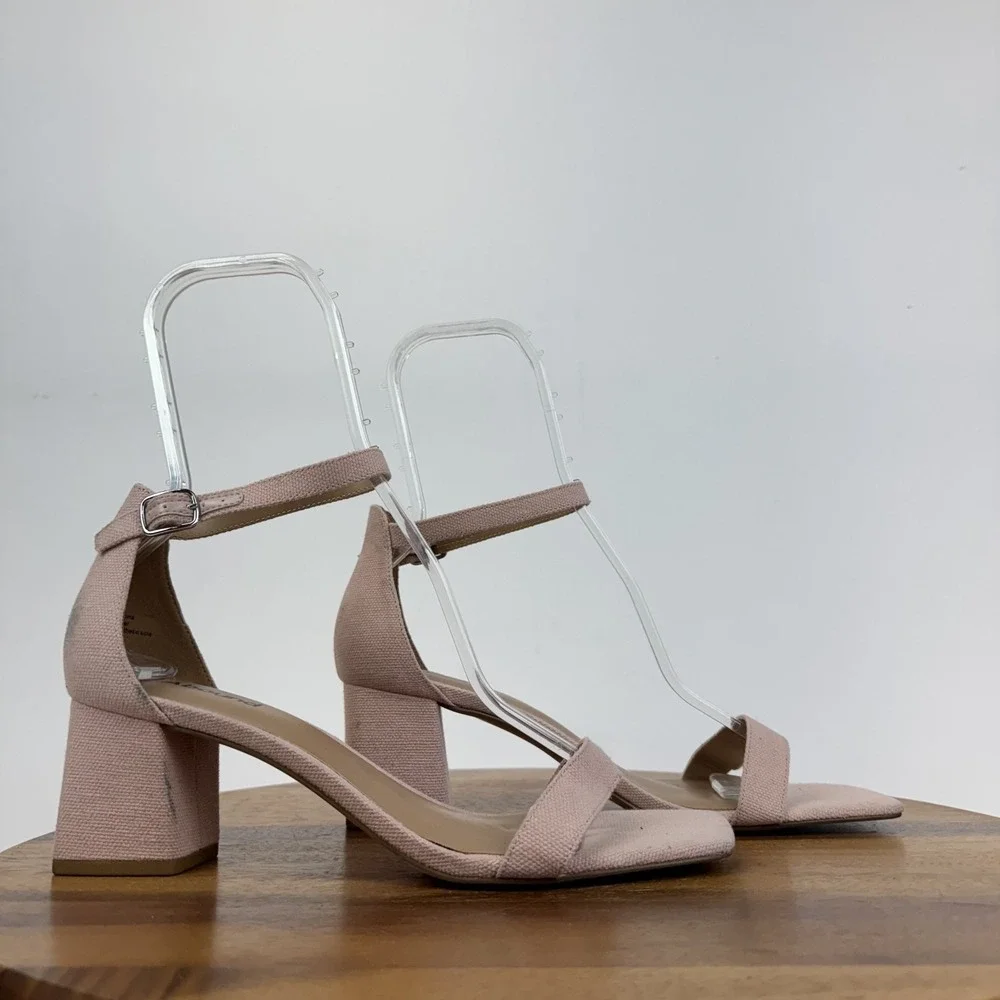 New NWOB‎ Womens Abound Finn Pink Fabric Ankle Strap Heel Casual Sandals Size 10